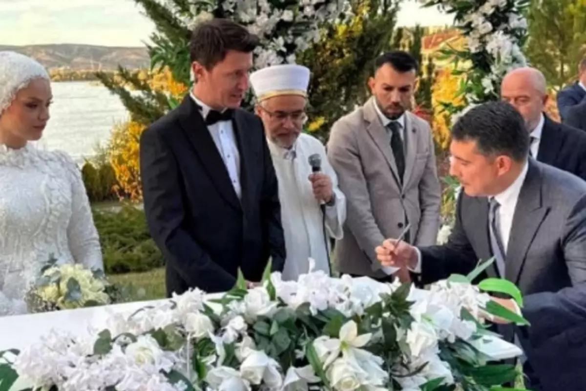 Cumhurbaşkanlığı Özel Kalem Müdürü Hasan Doğan, Faruk Alagaş'ın nikah törenine katıldı