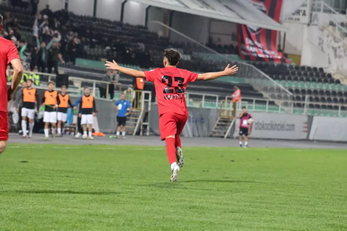 Denizli İdmanyurdu, 4'üncü Grub'ta 3'üncü Galibiyetini Aldı