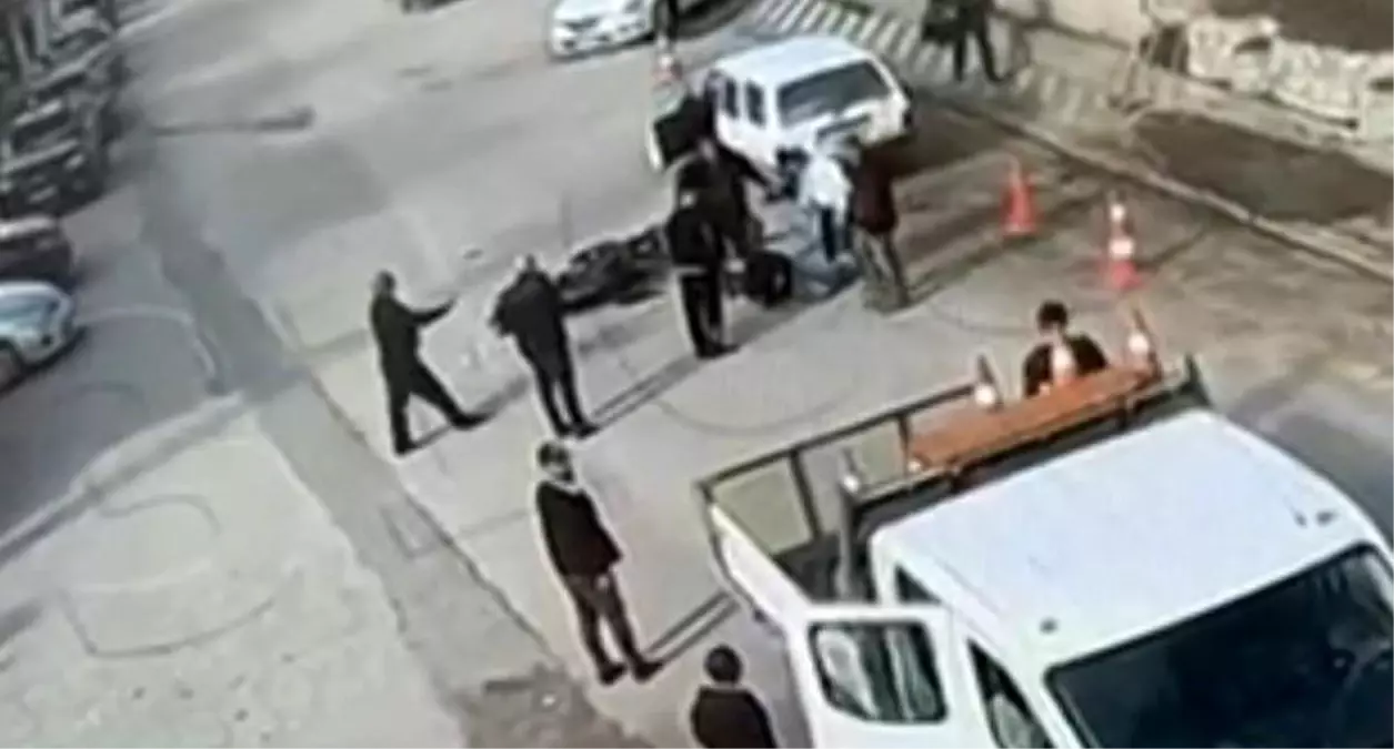 Bolu'da Hatalı Sollama Yapan Motosiklet Sürücüsü Kaza Geçirdi