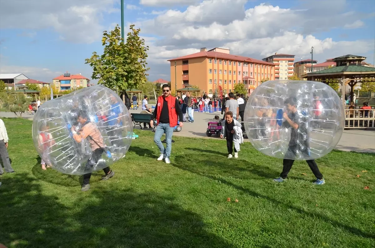 Muş'ta Gençlik Spor Festivalleri Etkinliği Düzenlendi