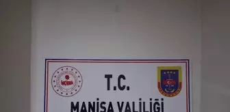 Salihli'de Kaçak İçki ve Uyuşturucu Operasyonu: 1 Gözaltı