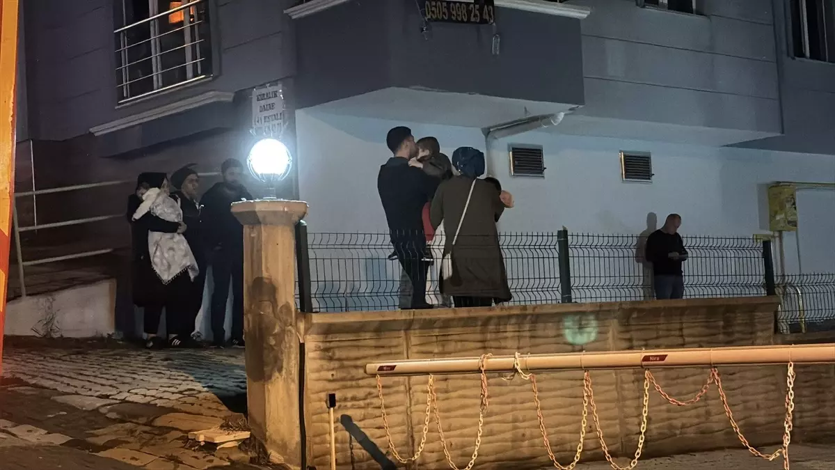 Samsun'da Apartman Dairesinde Yangın Çıktı