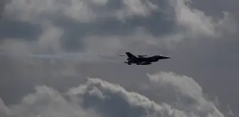 SOLOTÜRK Anıtkabir Semalarında Gösteri Uçuşu Yaptı