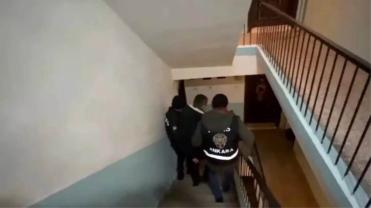 24 Suç Dosyası Olan Firari Şahıs, 7 Yıl Saklandığı Ofiste Yakalandı