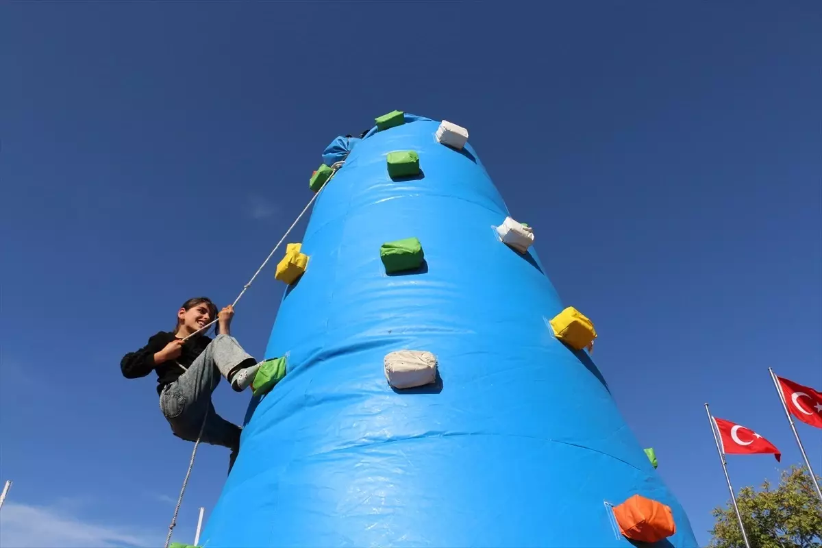 Aydın'da Gençlik ve Spor Festivali Coşkuyla Gerçekleşti