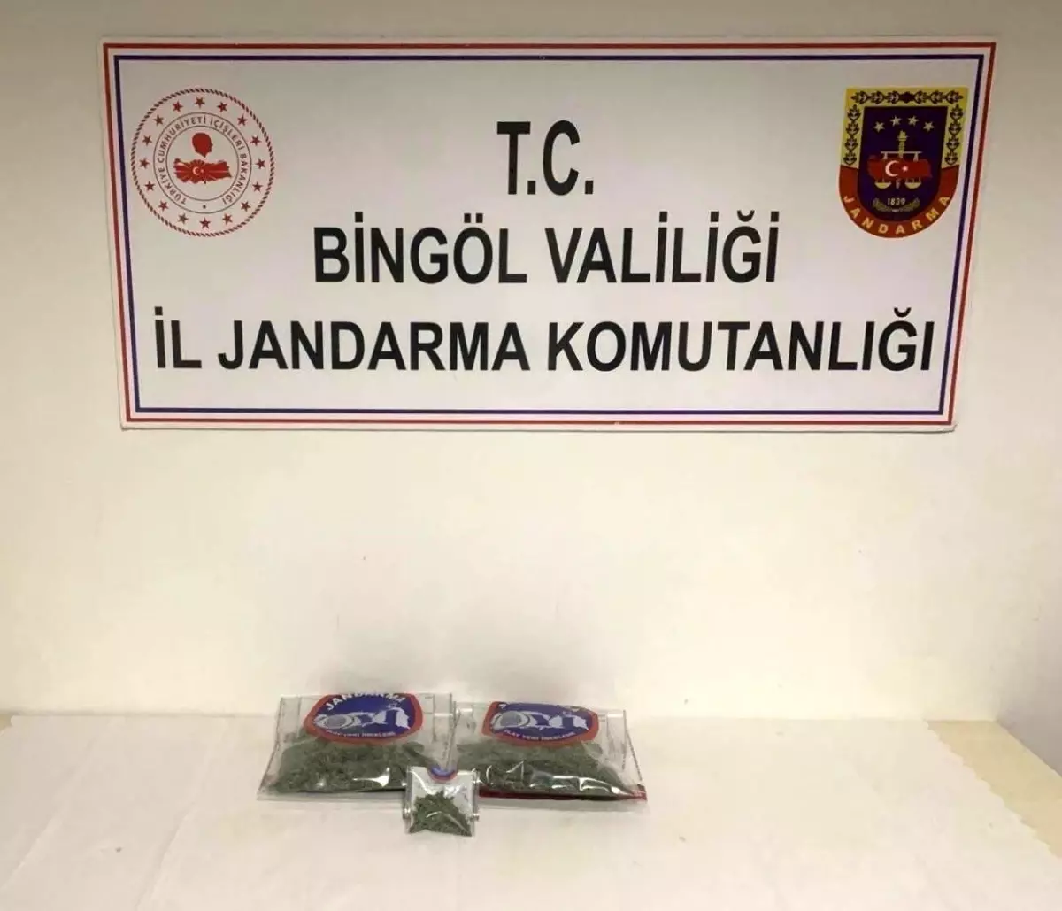 Bingöl'de Kaçakçılık ve Narkotik Operasyonları: 27 Olay, 34 Gözaltı