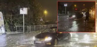 Bir anda bastırdı! Megakent yağışa teslim oldu, yollar göle döndü