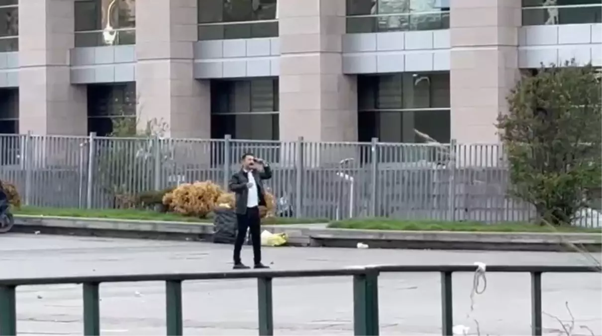 İstanbul Adalet Sarayı Önünde Silahlı İntihar Girişimi