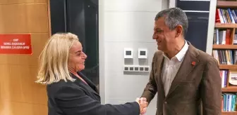 CHP Genel Başkanı Özgür Özel, Değer Denktaş ile Bir Araya Geldi