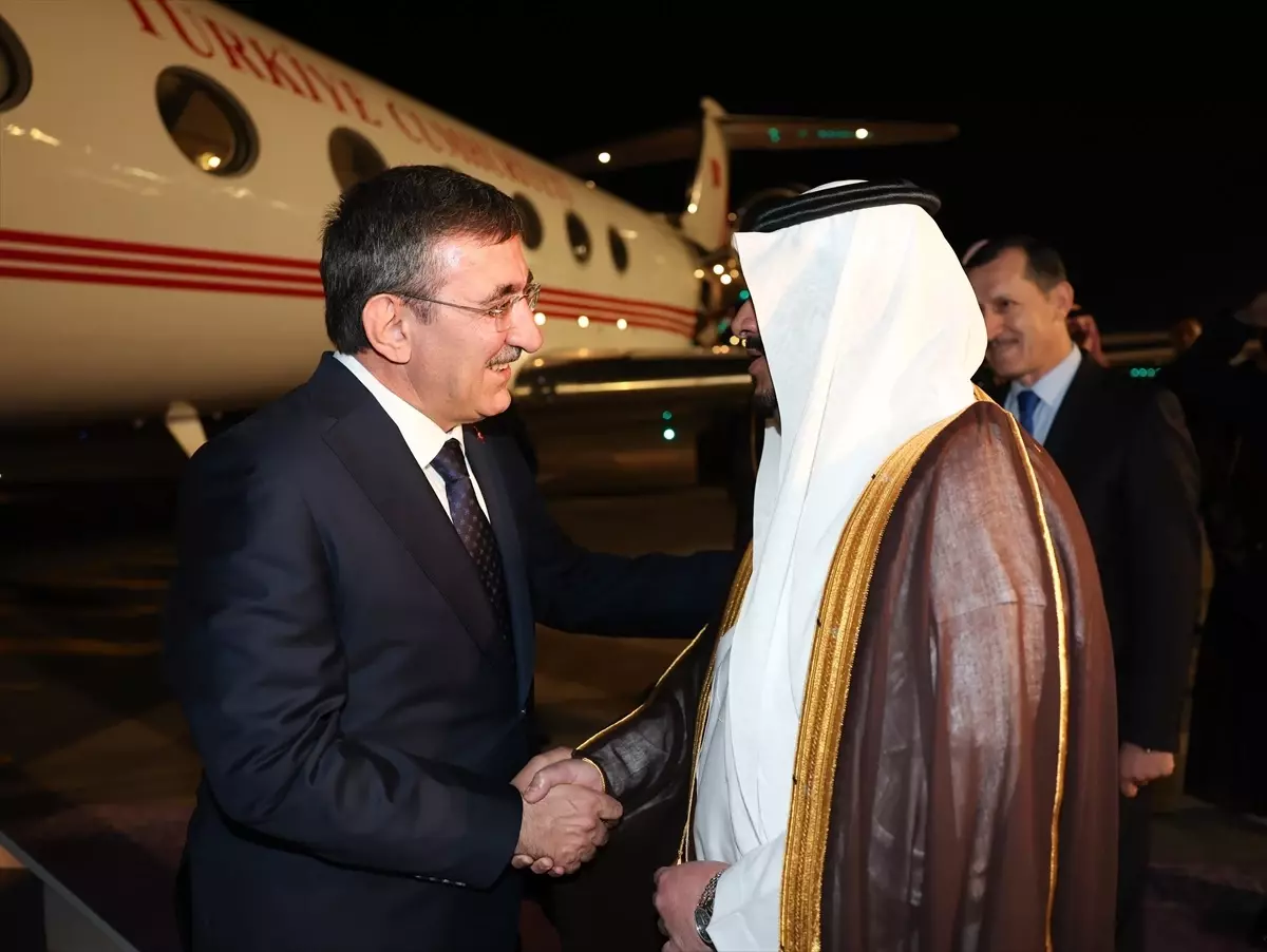 Cumhurbaşkanı Yardımcısı Cevdet Yılmaz Suudi Arabistan'da