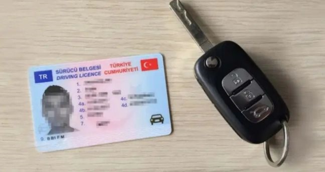Ehliyet yenileme son tarih ne zaman? 2025 ehliyet yenileme ücreti, harcı ne kadar? Ehliyet yenileme için gerekli belgeler nelerdir?