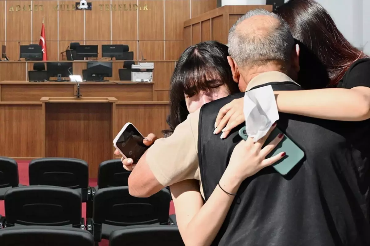 Hakim anne 'Her şeyi saklıyorlar' dedi, gözyaşı döken ailelerin sesi salonu inletti