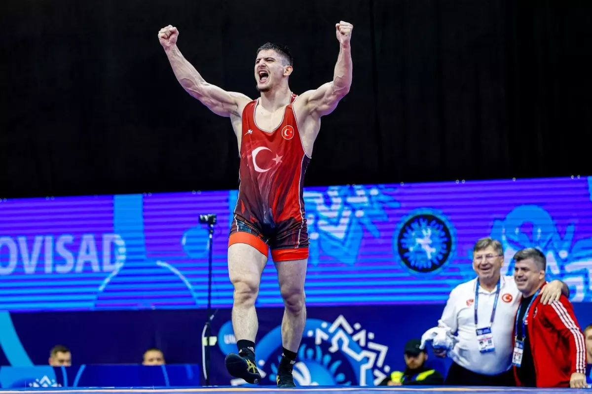 İbrahim Metehan Yaprak, U23 Dünya Güreş Şampiyonası'nda Gümüş Madalya Kazandı