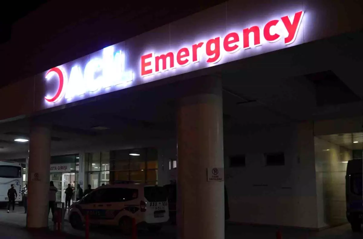 Kırıkkale'de Trafik Kazası: Bir Yaralı, Kaçan Sürücü Aranıyor