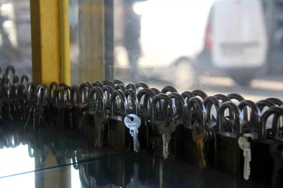 Anahtarcılık ve Çilingirlik: Tarihin Eski Mesleği Yeniçağa Ayak Uyduruyor