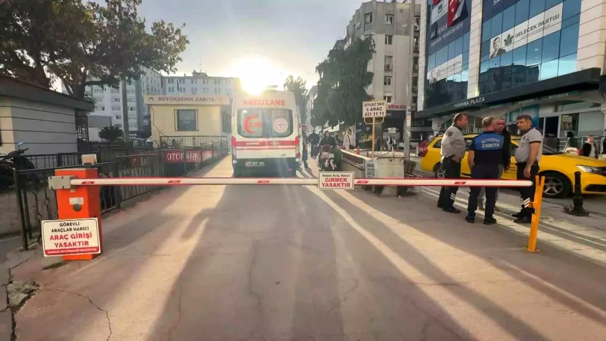 Samsun'da Bariyer Kazası: Yaya Yaralandı