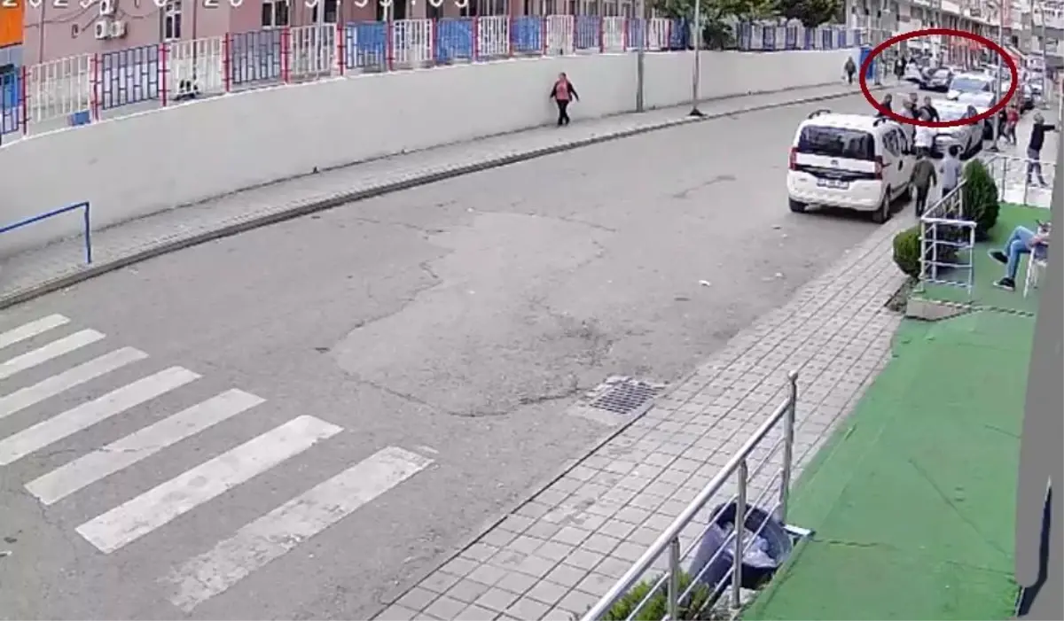 Siirt'te 10 Yaşındaki Çocuğa Otomobil Çarptı