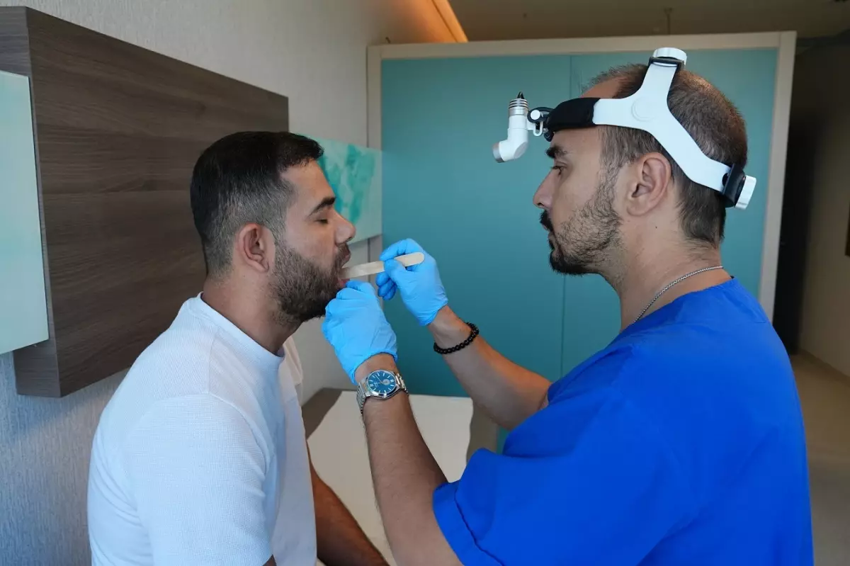 Ateşli Silah Yaralanması Sonrası Başarılı Çene Ameliyatı