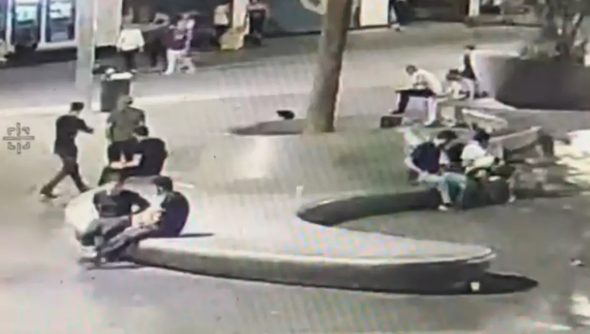 Taksim'de Telefon Hırsızlığı: Şüpheli Yakalandı