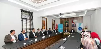 Van Yüzüncü Yıl Üniversitesi ve TÜGVA'dan Gençlere Yönelik İş Birliği Protokolü