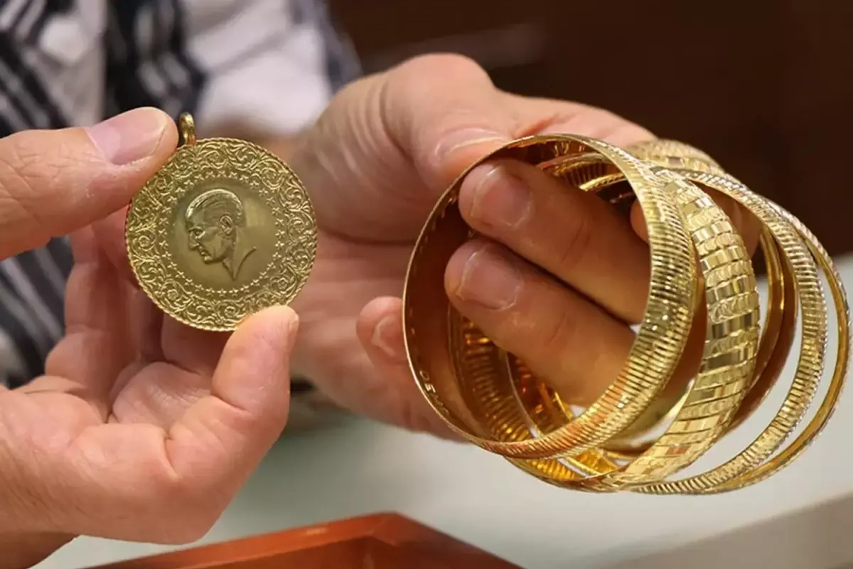 Yatırımcı ne yapmalı? İşte dev bankanın 2026 yılı için altın tahmini