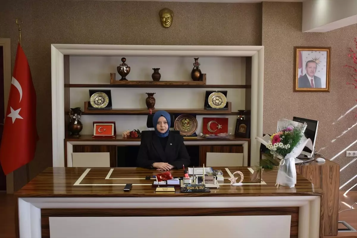 Yeşilyurt'un Yeni Kaymakamı Yeşim Altın Görevine Başladı