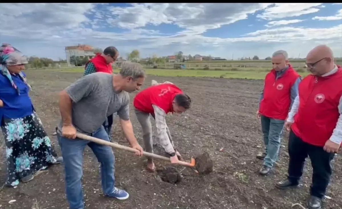 Toprağını Tanı 19 Mayıs Projesi ile Çiftçilere Eğitim Verildi