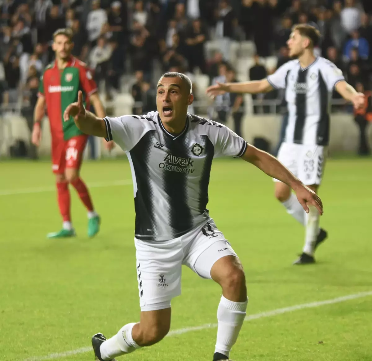 Altaylı Murat Uluç'tan Karşıyaka'ya Özür Videosu