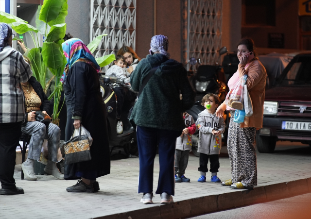 Balıkesir Sındırgı'da 6.1 büyüklüğünde deprem 14 balikesir sindirgi da 6 1 buyuklugunde deprem 19192341 533 m