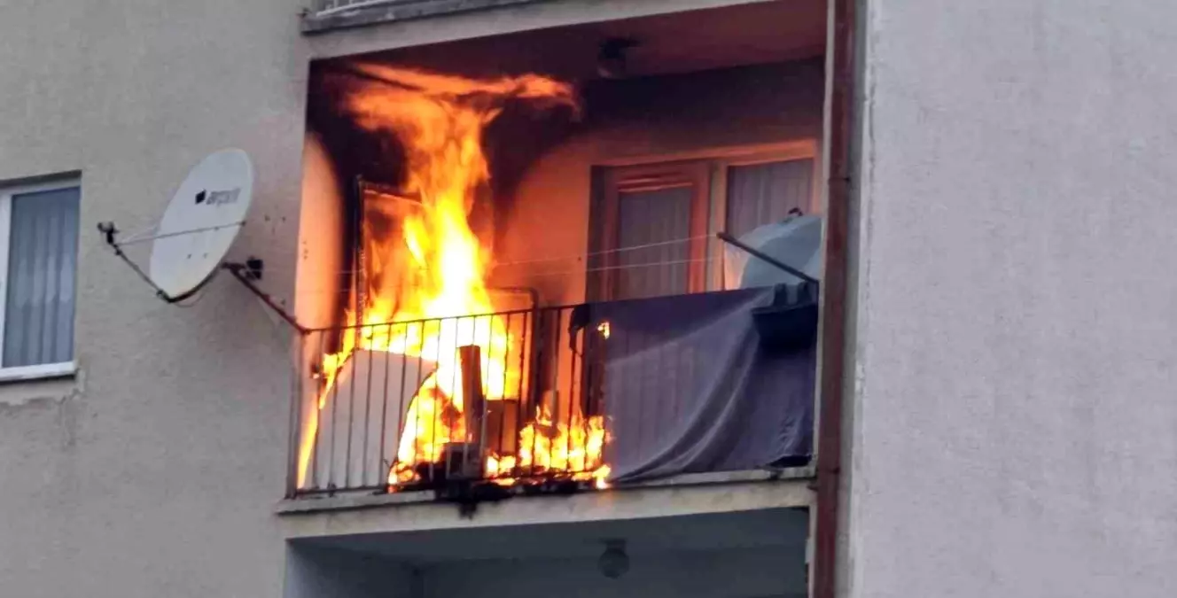 Kastamonu'da Balkon Yangını Paniğe Neden Oldu