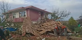 Ankara'nın Beypazarı İlçesinde Hortum Hasara Yol Açtı
