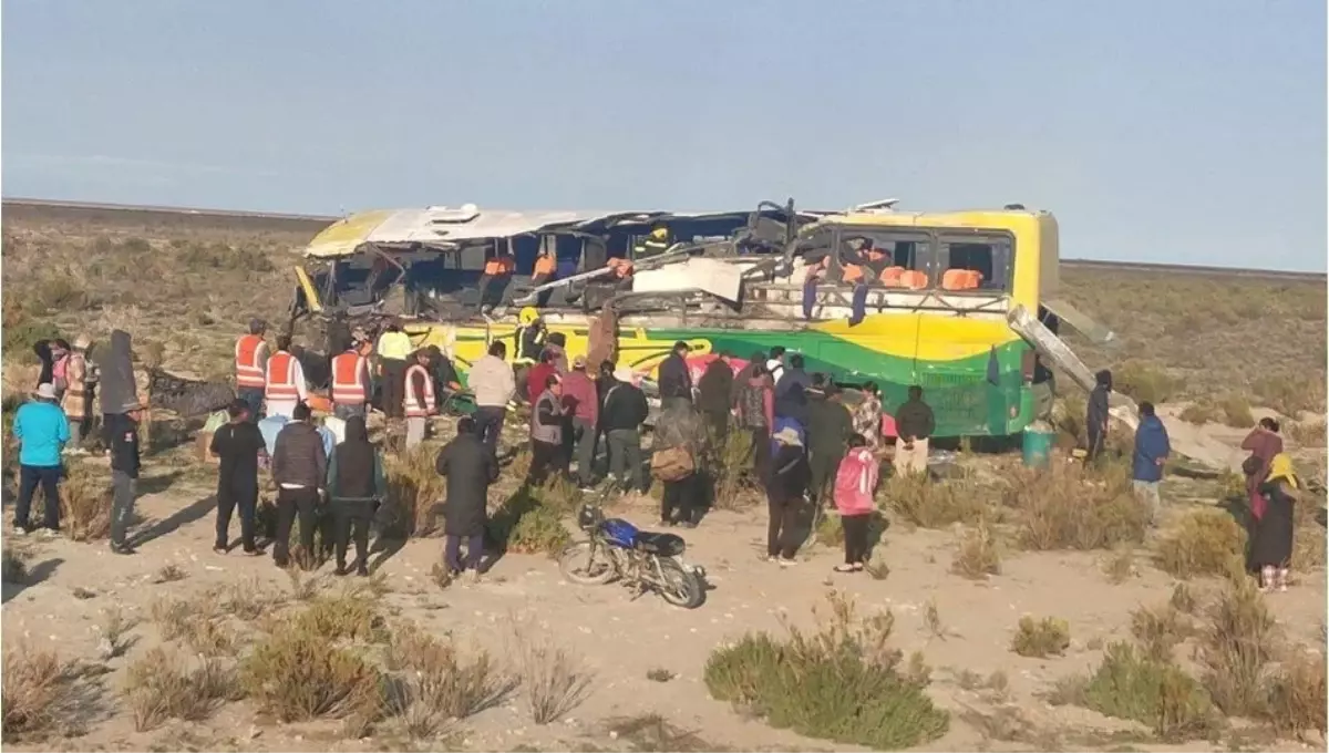 Bolivya'da otobüs kazası: 16 ölü, 36 yaralı