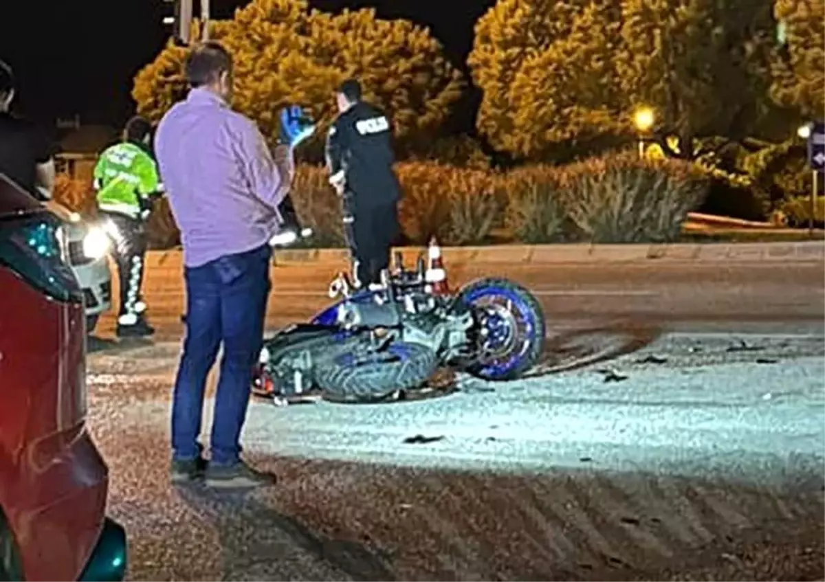 Çeşme'de Trafik Kazası: Motosiklet Sürücüsü Hayatını Kaybetti