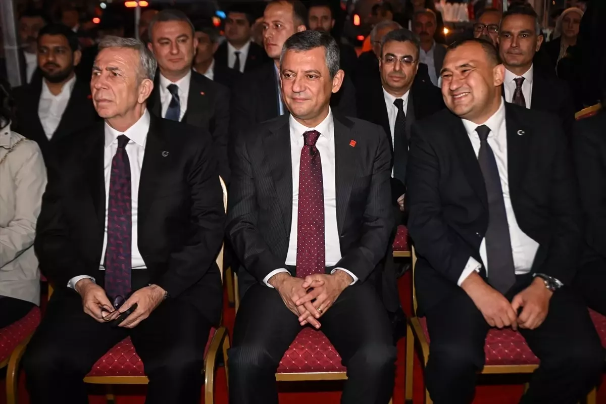 Özgür Özel: CHP, Bu Ülkenin Teminatıdır