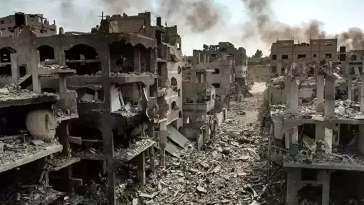 Gazze'de Çöp Krizi ve Su Sıkıntısı Halk Sağlığını Tehdit Ediyor