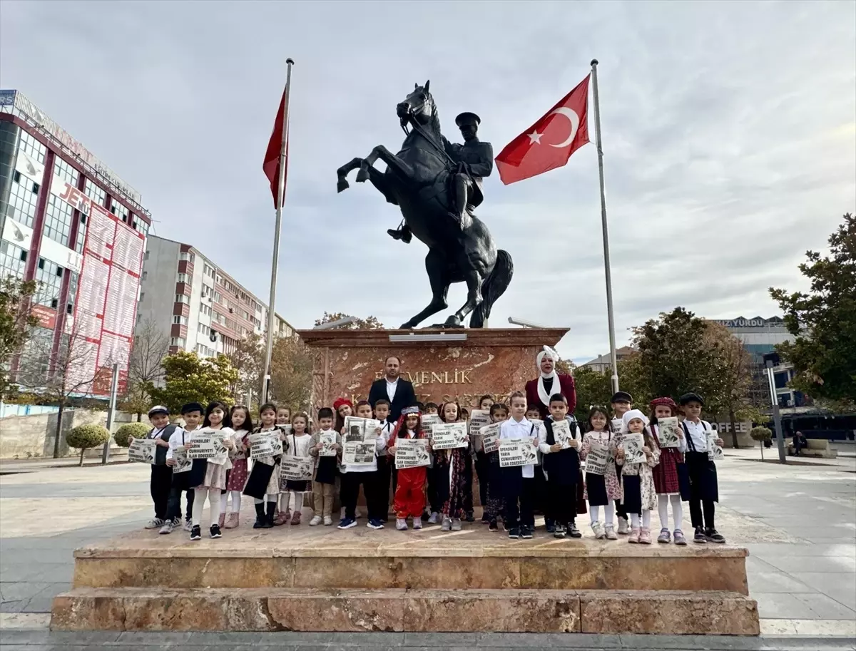 Kırşehir'deki Anaokulu Öğrencilerinden Cumhuriyet Kutlaması