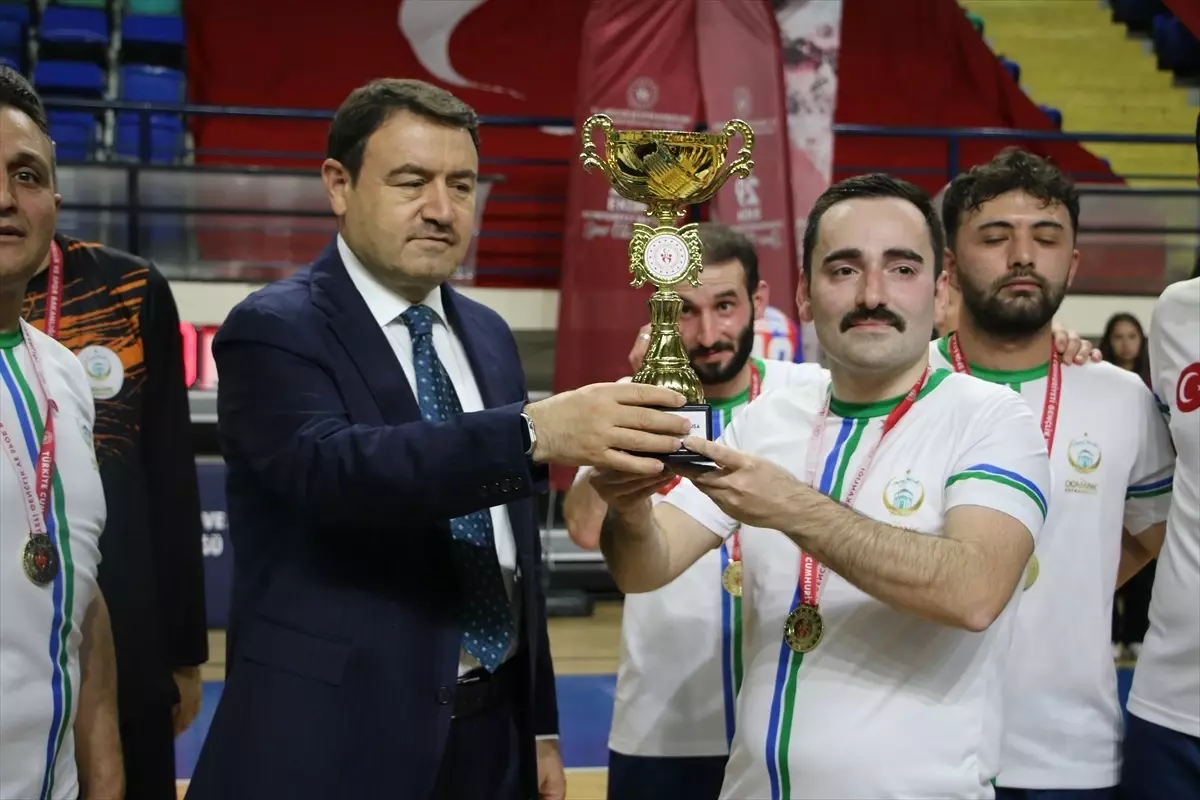 Cumhuriyet Bayramı Kutlamalarında Futbol Müsabakası