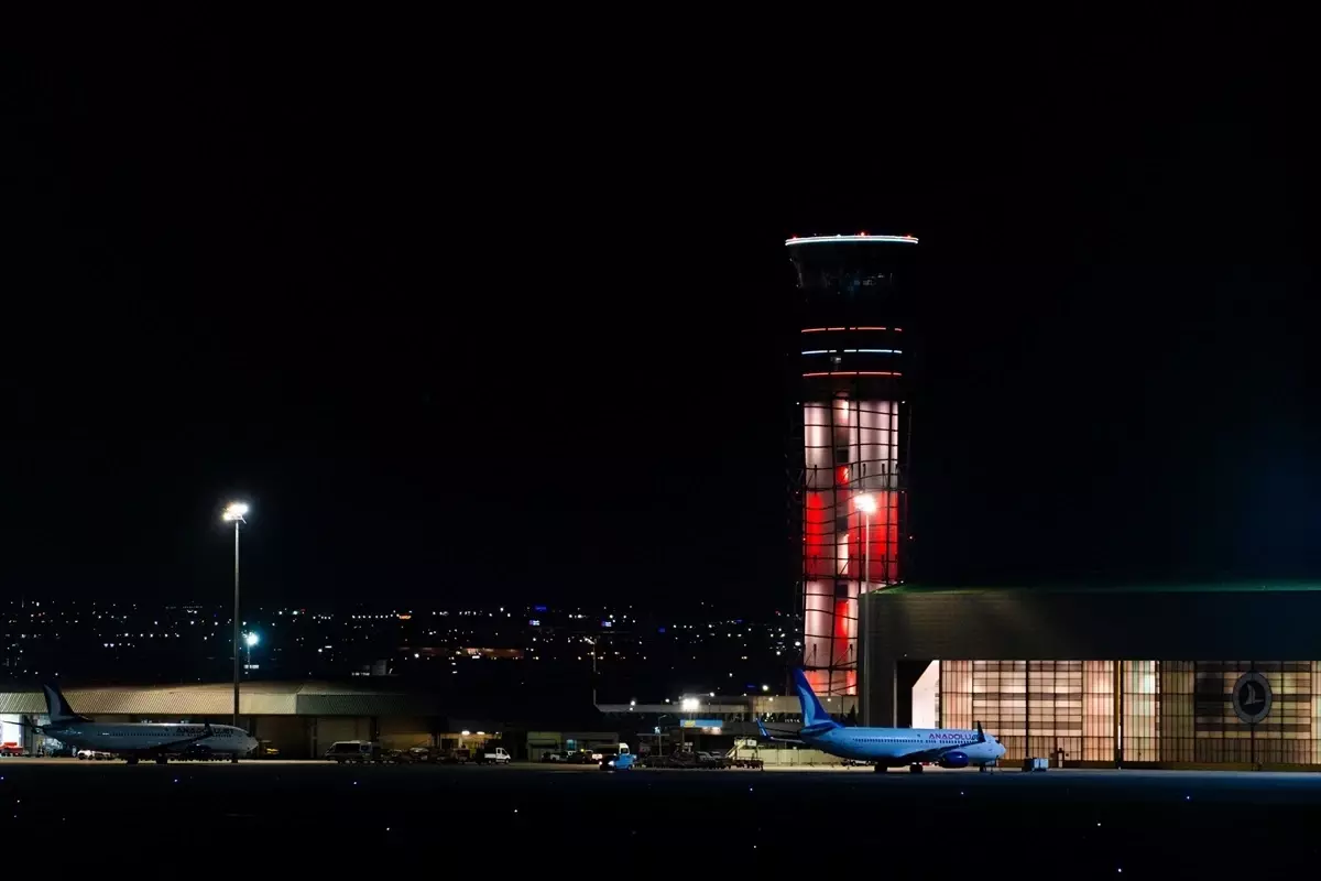 Sabiha Gökçen Havalimanı, Cumhuriyet Bayramı'nı Kutluyor