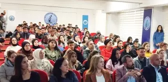 Sandıklı'da Tıbbi Bitkiler Konferansı ve Ilkyardım Eğitimi Düzenlendi