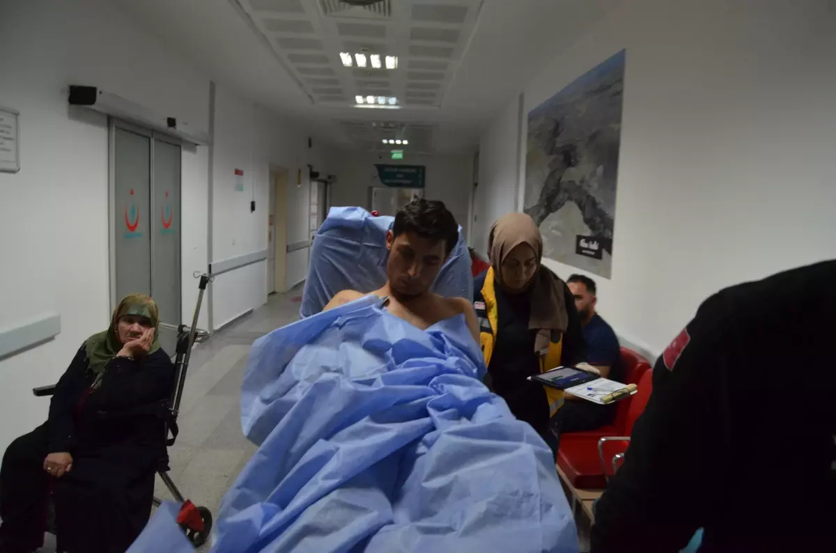 Aksaray'da Bıçaklı Kavga: 1 Kişi Yaralandı