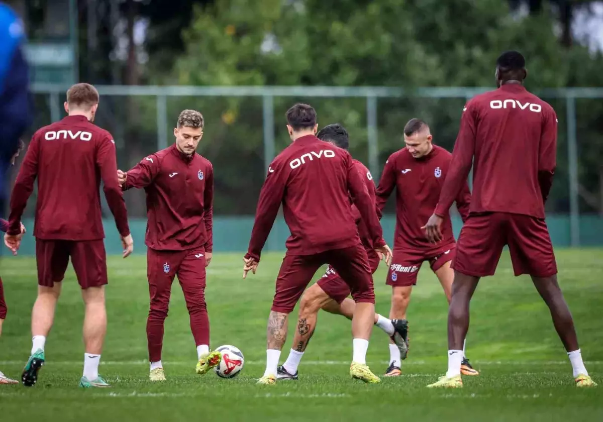 Trabzonspor, Galatasaray Maçı İçin Hazırlıklarını Sürdürüyor