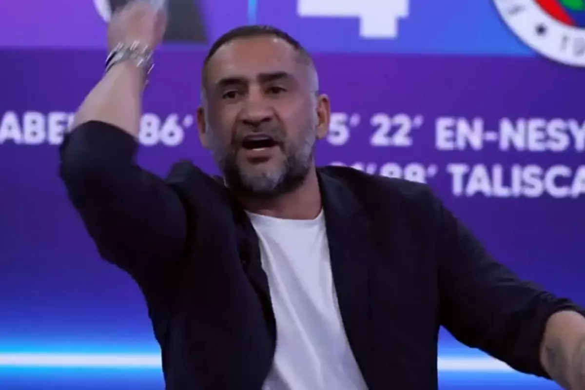 Ümit Karan Fenerbahçe maçındaki olayı anlatırken çıldırdı