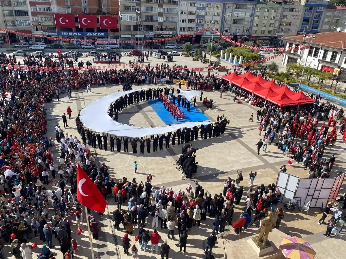 Cumhuriyet Bayramı Törenleri Sinop'ta Coşkuyla Kutlandı