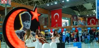 Sabiha Gökçen Havalimanı'nda Cumhuriyet Bayramı Kutlamaları