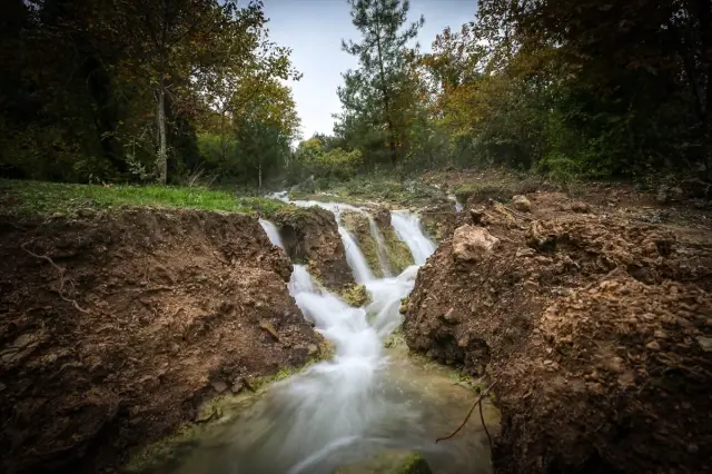 depremle yeniden akmaya baslayan pinar bahcel 2 19197508 o