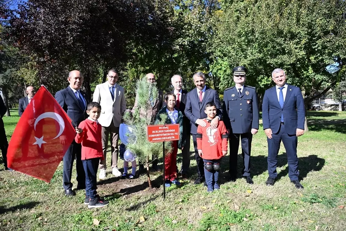 Edirne'de Cumhuriyet'in 102. Yılı İçin Fidan Dikildi