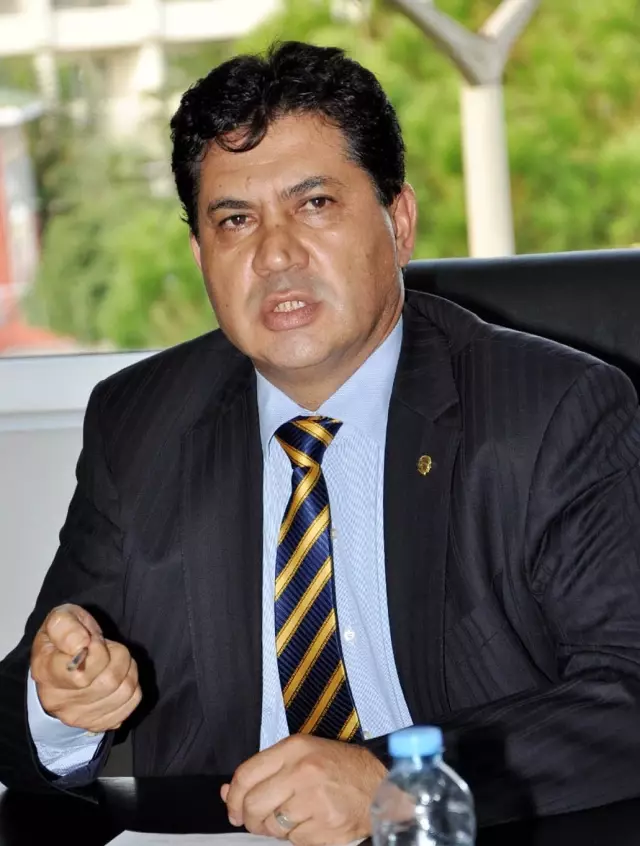 Former Kemer Mayor caught in the act: Detained on bribery charges