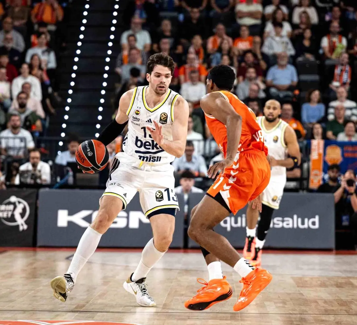 Fenerbahçe Beko, Valencia Basket'e Mağlup Oldu