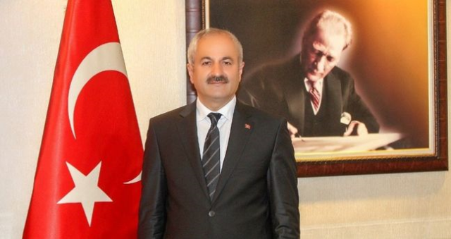 Gebze Belediye Başkanı Zinnur Büyükgöz kimdir, kaç yaşında, nereli? Zinnur Büyükgöz hangi partili? Gebze Belediye Başkanı Zinnur Büyükgöz kimdir, kaç yaşında, nereli? Zinnur Büyükgöz hangi partili?