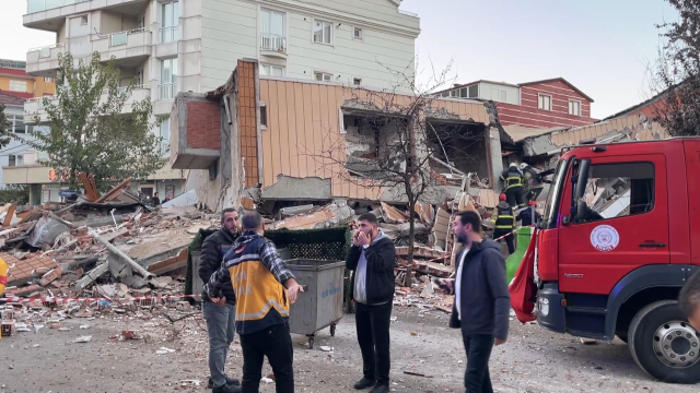 Gebze'de 5 katlı bina çöktü! Enkaz altında kalanlar var 9 gebze de 6 katli bina coktu enkaz altinda 7 kisi 19196881 474 m